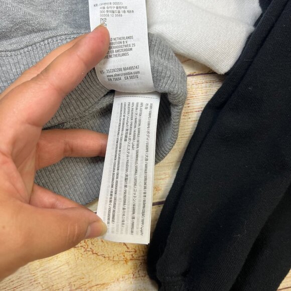 Hollister Gray Black White Colorblock Crop Sweatshirt Mock Neck Womens Small - Picture 6 of 10